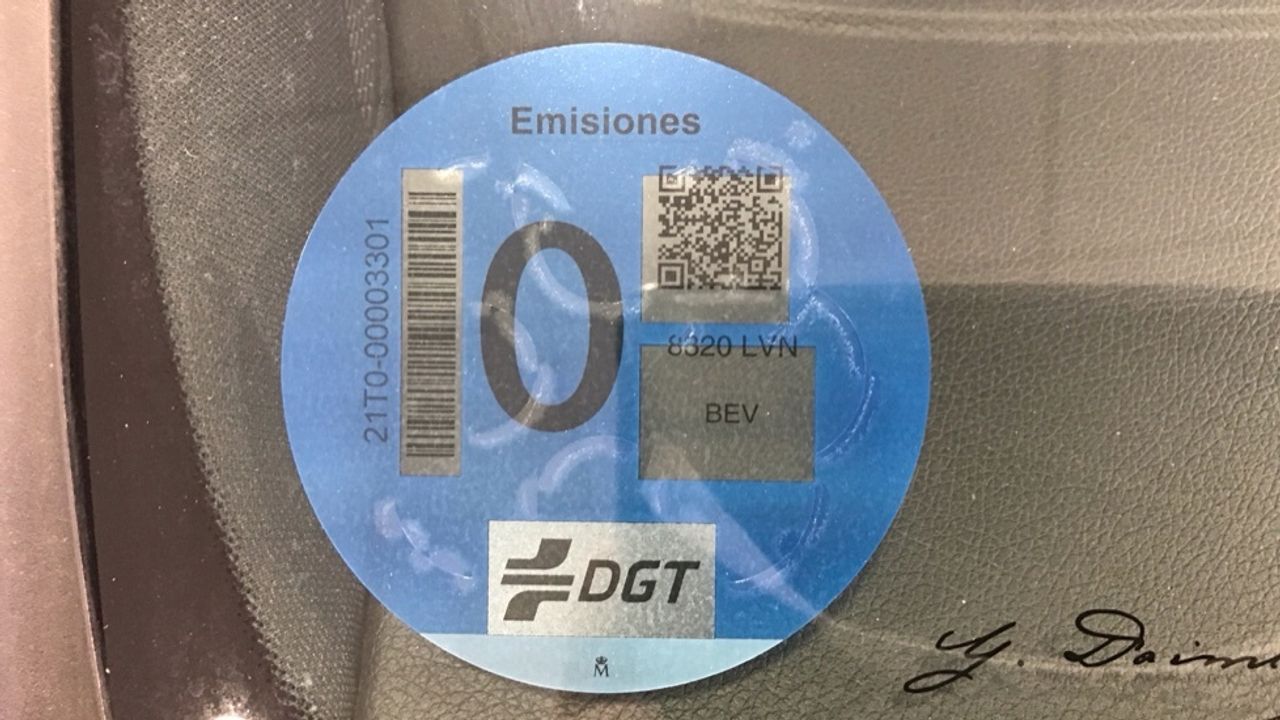 mercedes-eqa-250-edition-1-imagen-13
