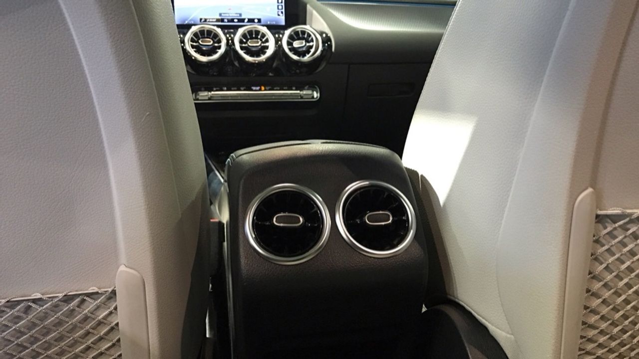 mercedes-eqa-250-edition-1-imagen-16