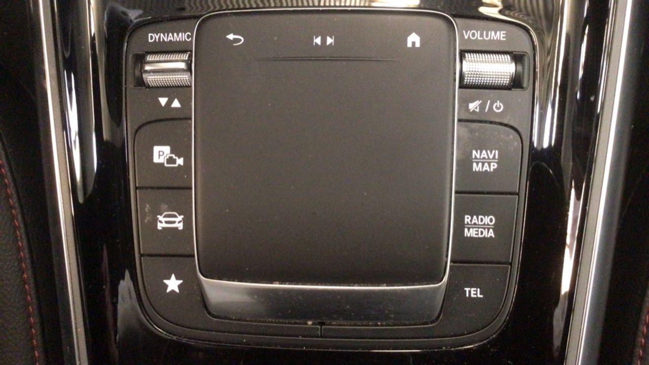 mercedes-gla-gla-250-e-imagen-19