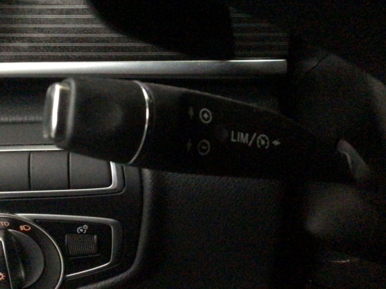 mercedes-clase-v-250d-avantgarde-extralargo-imagen-21