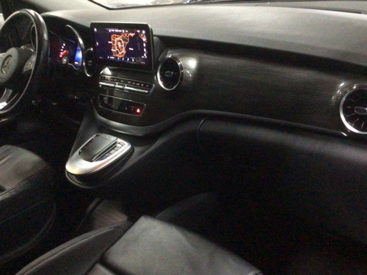 mercedes-clase-v-250d-avantgarde-extralargo-imagen-9