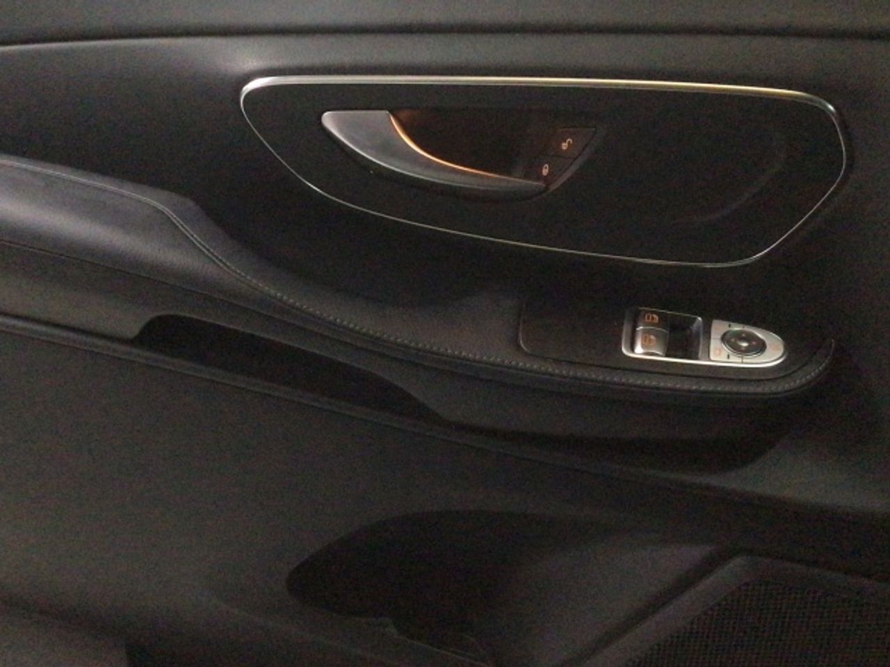 mercedes-clase-v-250d-6e-avantgarde-extralargo-imagen-20