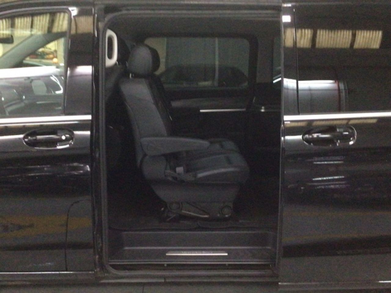 mercedes-clase-v-250d-6e-avantgarde-extralargo-imagen-23