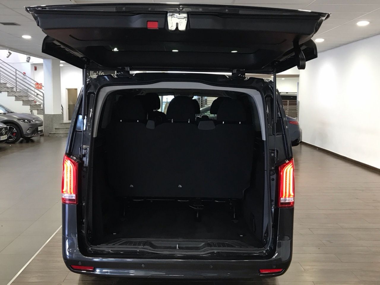 mercedes-vito-116-cdi-tourer-pro-larga-imagen-15