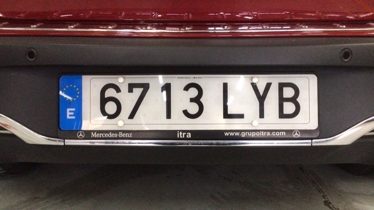 mercedes-eqa-250-amg-line-imagen-26