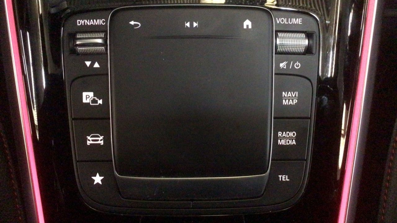 mercedes-eqa-250-amg-line-imagen-20