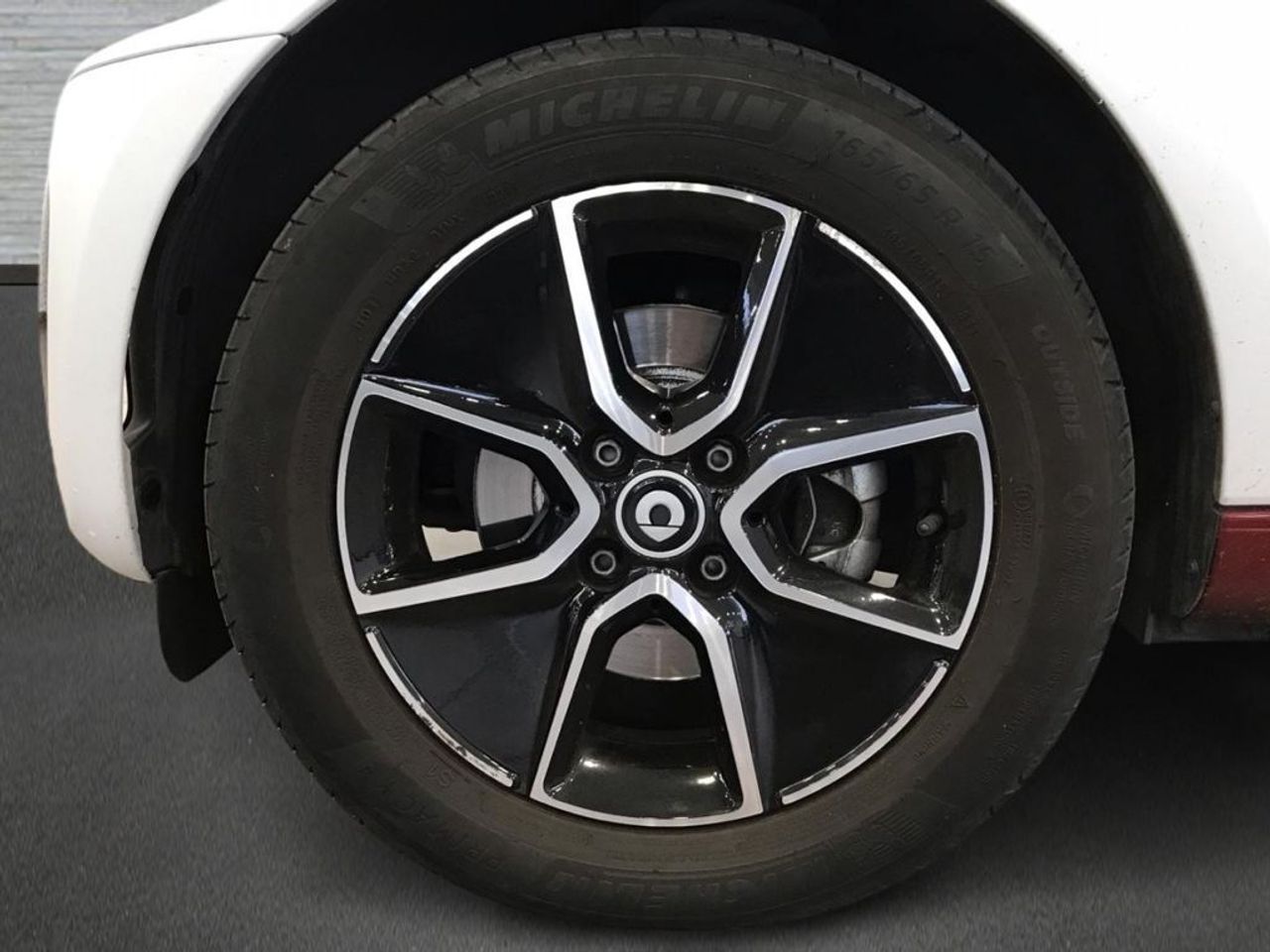 smart-fortwo-60kw81cv-eq-coupe-imagen-4