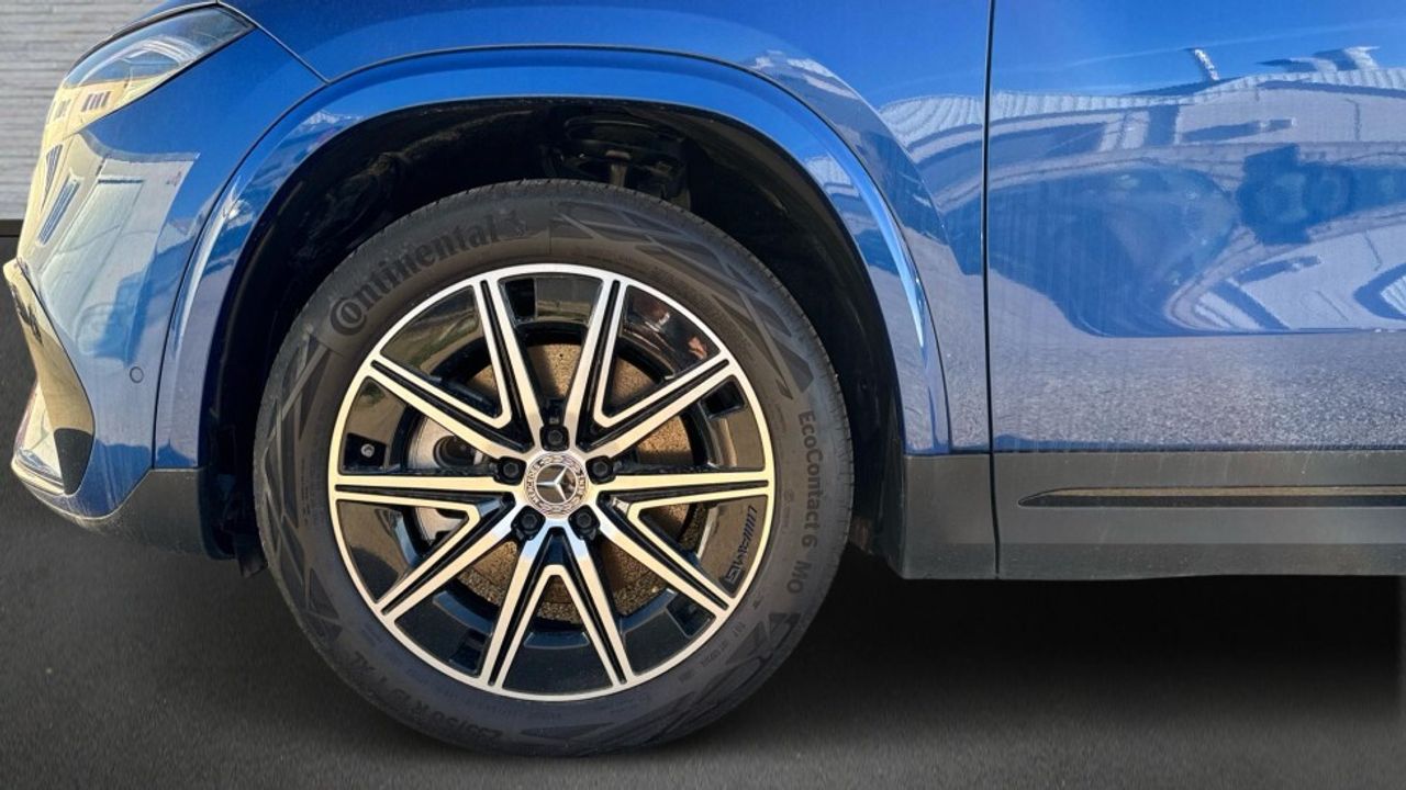 mercedes-eqa-250+-+-amg-line-imagen-4