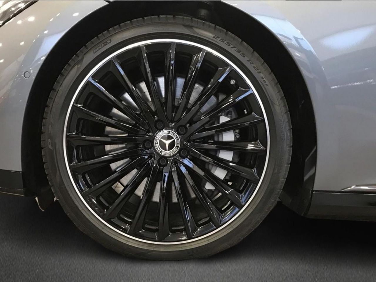 mercedes-eqe-eqe-350+-amg-night-edition-imagen-4