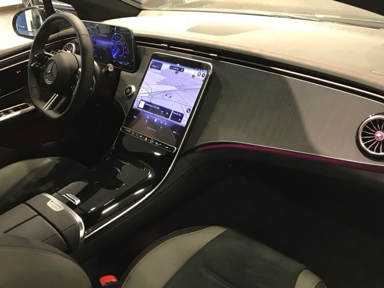 mercedes-eqe-eqe-350+-amg-night-edition-imagen-9