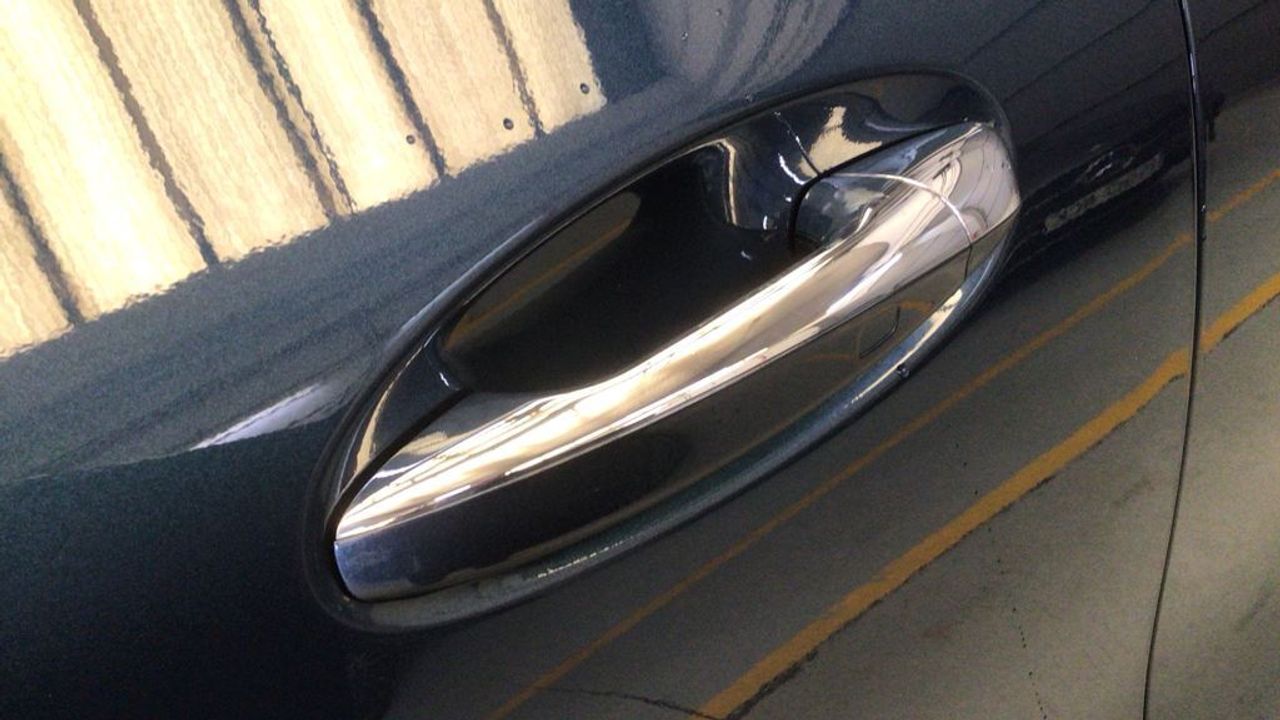 mercedes-eqa-250-amg-line-imagen-16