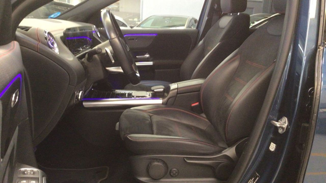 mercedes-eqa-250-amg-line-imagen-6