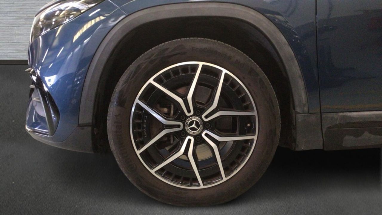 mercedes-eqa-250-amg-line-imagen-4