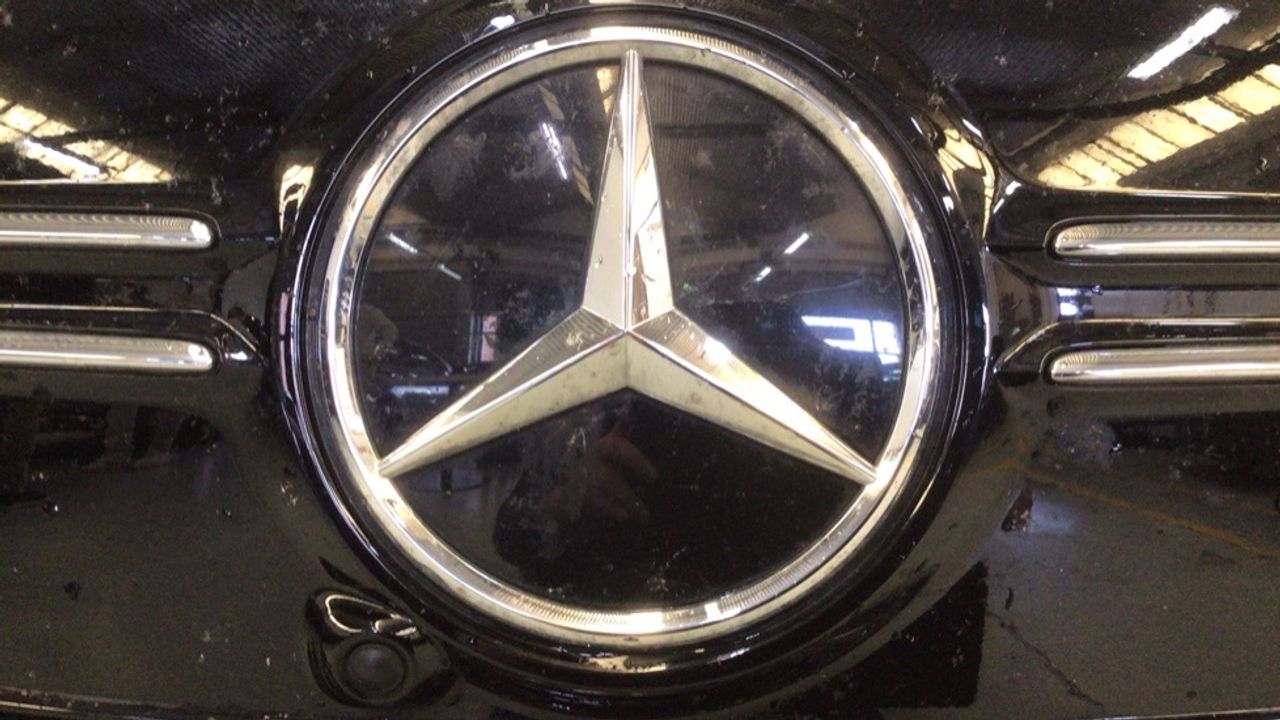 mercedes-eqa-250-amg-line-imagen-12