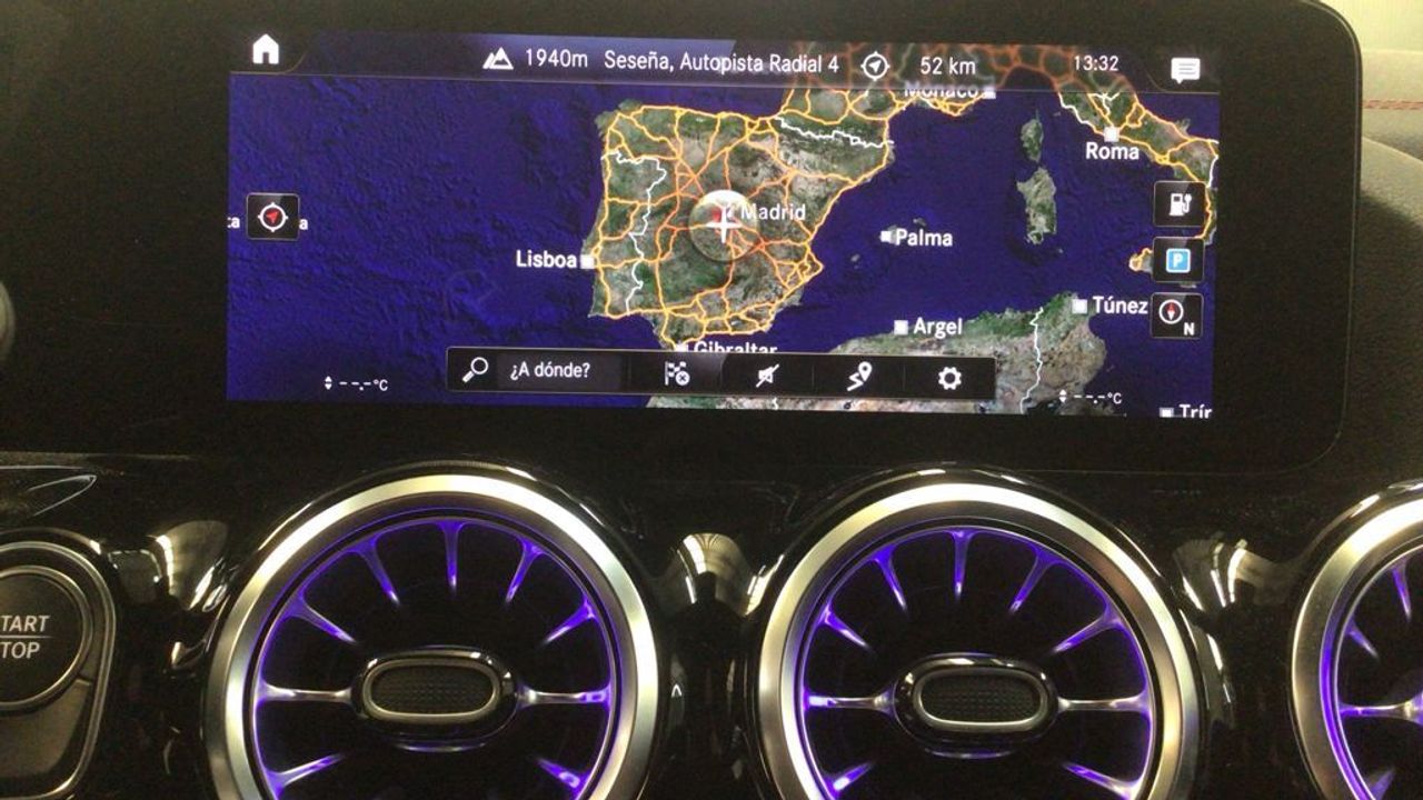 mercedes-eqa-250-amg-line-imagen-18