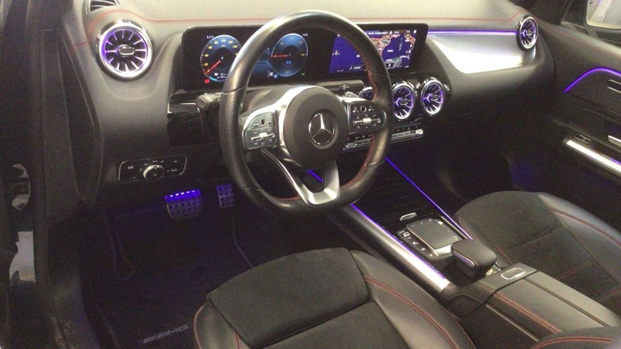 mercedes-eqa-250-amg-line-imagen-5