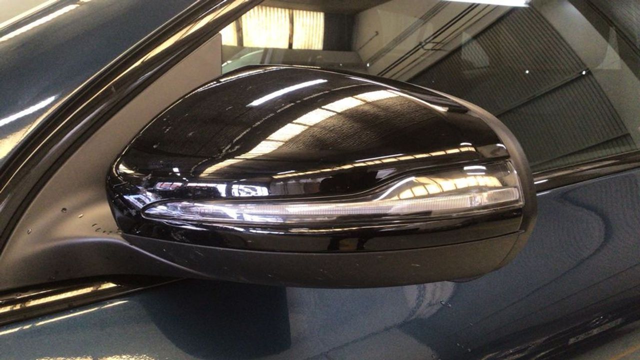 mercedes-eqa-250-amg-line-imagen-15