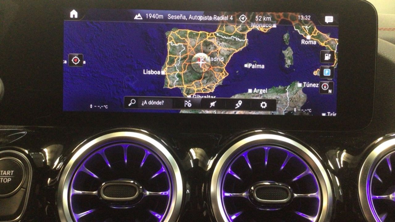 mercedes-eqa-250-amg-line-imagen-18