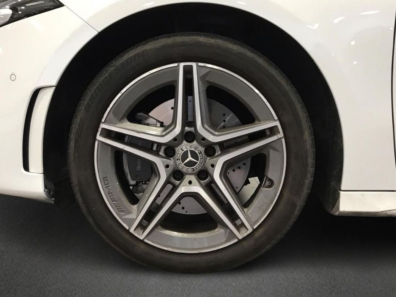 mercedes-clase-a-sedan-a-250-e-imagen-4