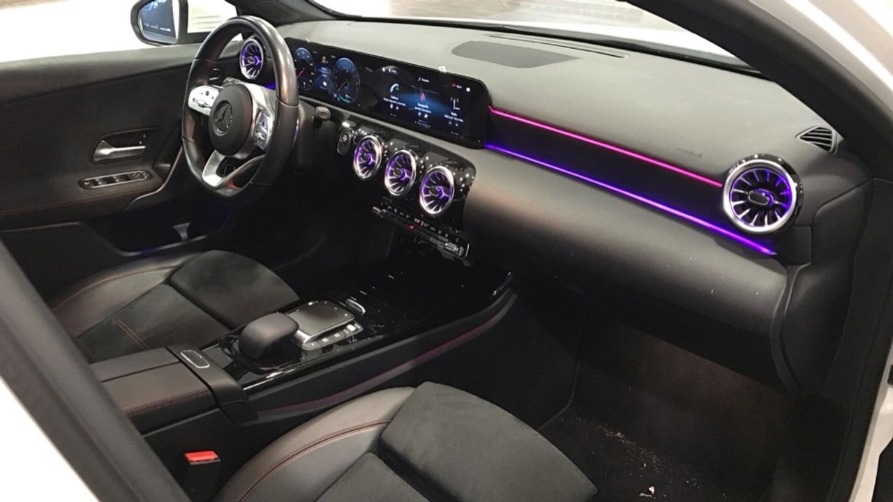 mercedes-clase-a-sedan-a-250-e-imagen-9