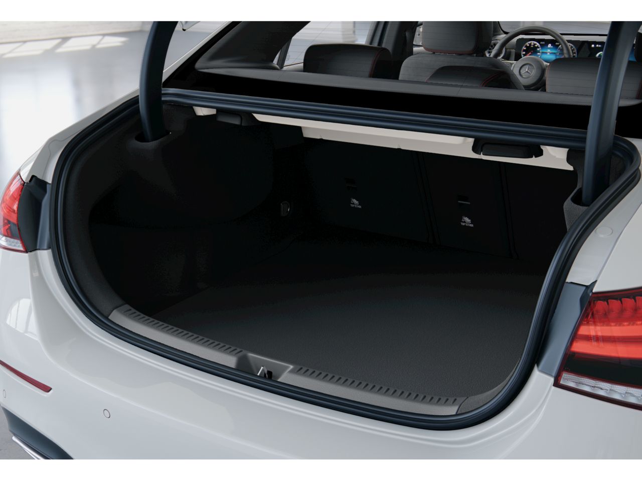 mercedes-clase-a-sedan-a-250-e-imagen-12