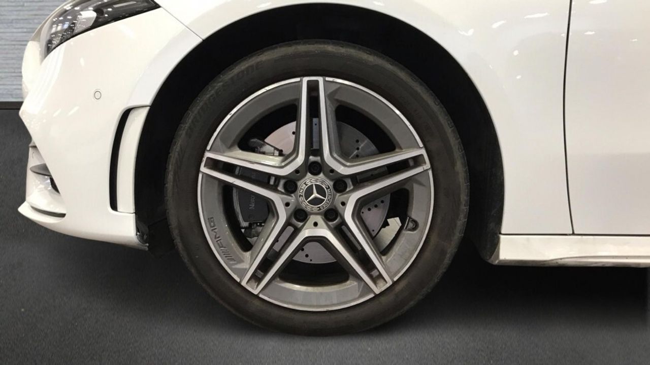 mercedes-clase-a-sedan-a-250-e-imagen-4