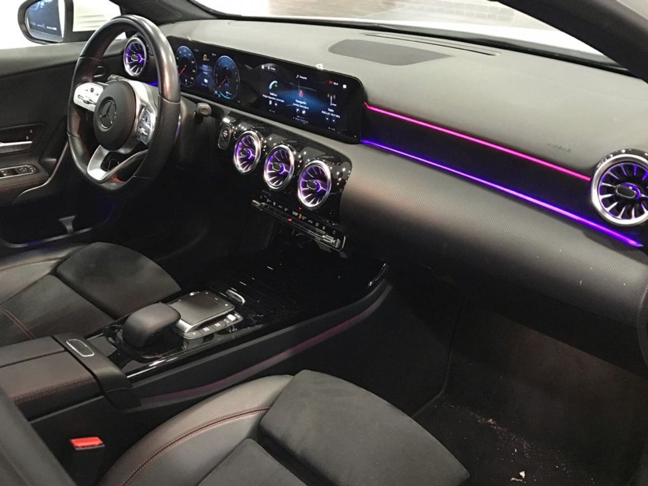 mercedes-clase-a-sedan-a-250-e-imagen-9