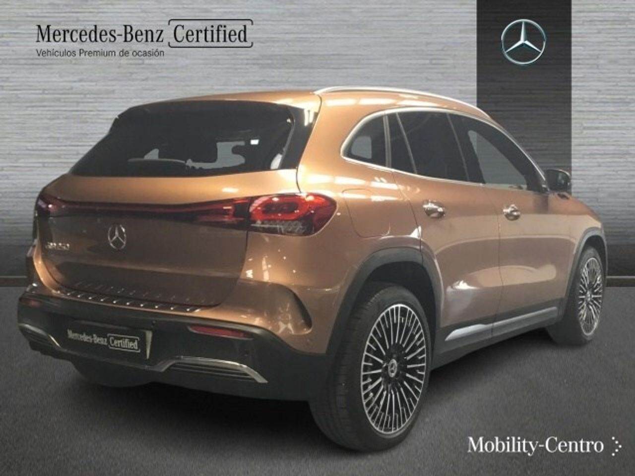 mercedes-eqa-250-amg-line-imagen-1
