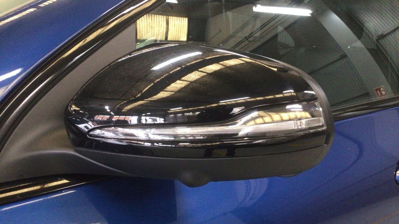 mercedes-eqa-250+-+-amg-line-imagen-15