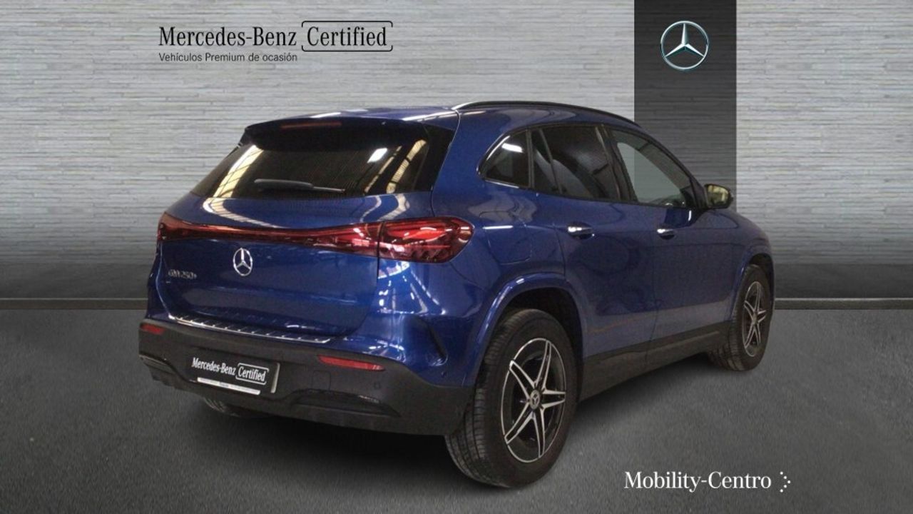 mercedes-eqa-250+-+-amg-line-imagen-1