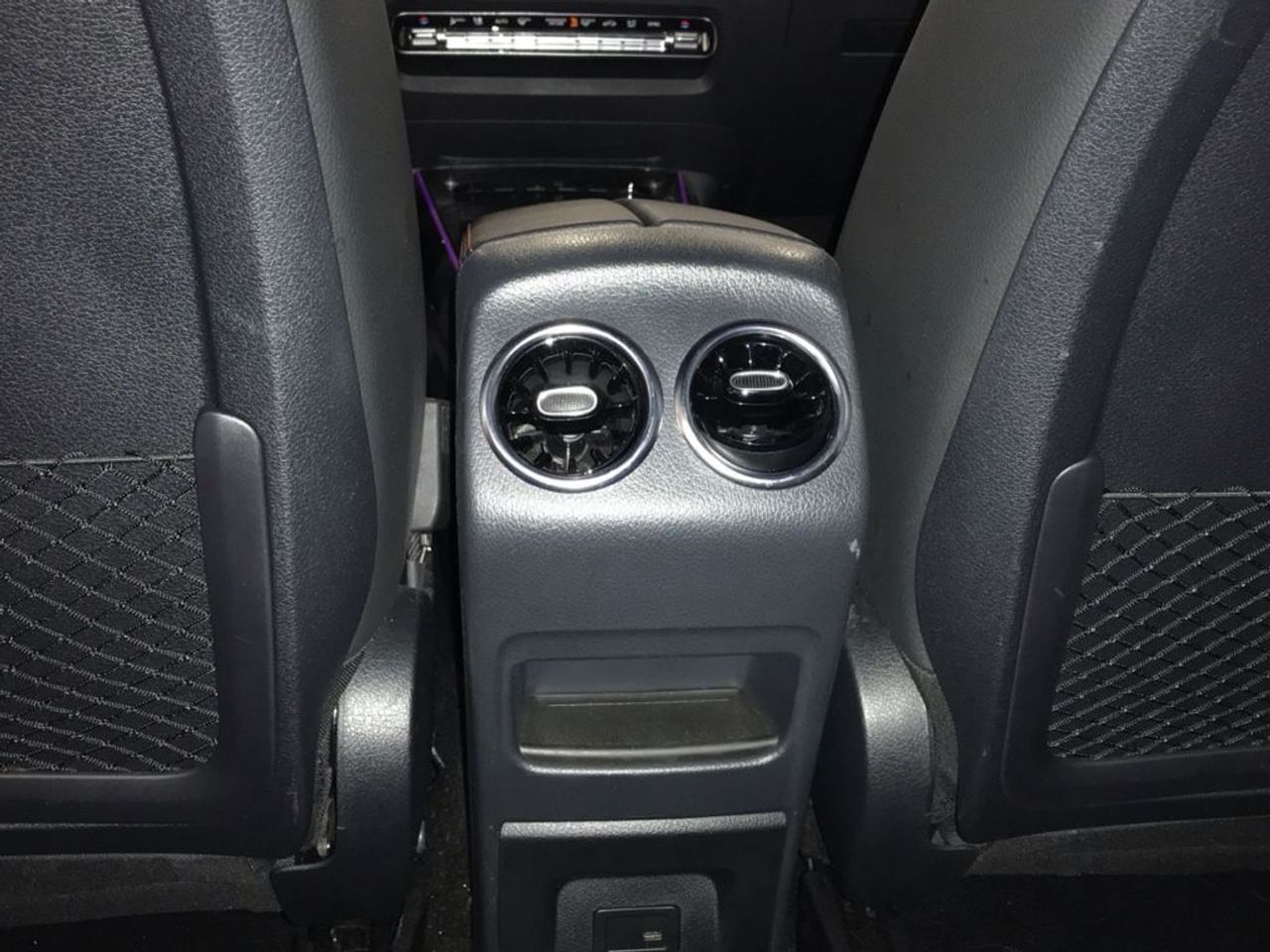 mercedes-glb-glb-200-d-imagen-13