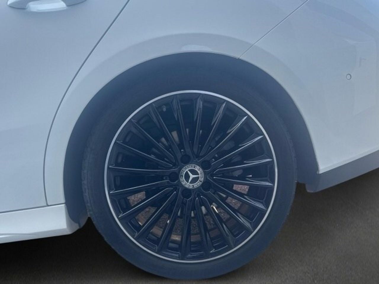 mercedes-cla-cla-200-d-dct-shooting-brake-imagen-4