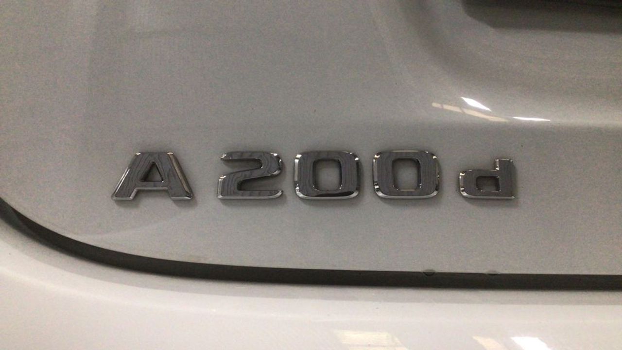 mercedes-clase-a-a-200-d-imagen-11
