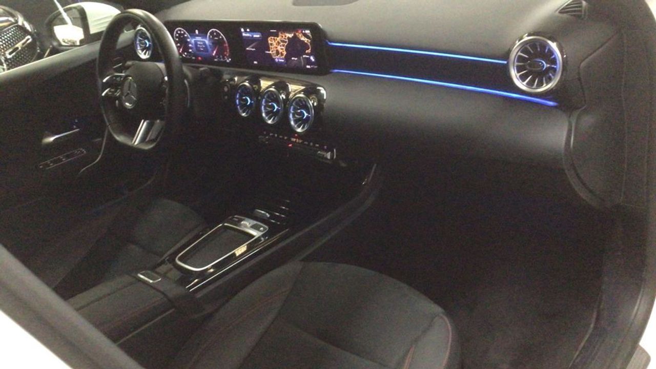 mercedes-clase-a-a-200-d-imagen-9