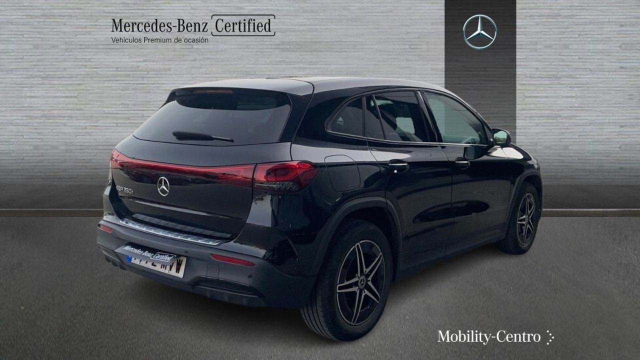 mercedes-eqa-250+-+-amg-line-imagen-1