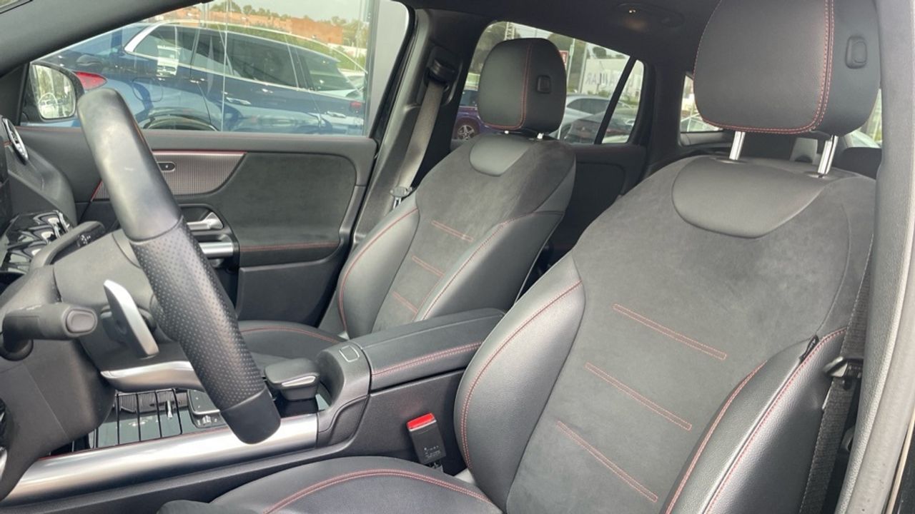 mercedes-eqa-250+-+-amg-line-imagen-6
