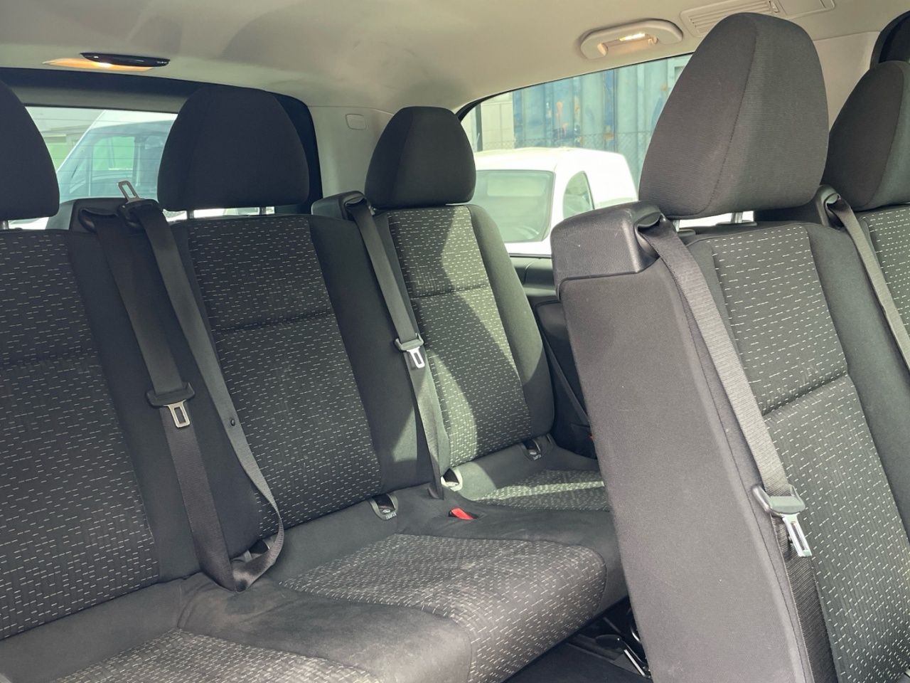 mercedes-vito-116-cdi-tourer-pro-larga-imagen-10