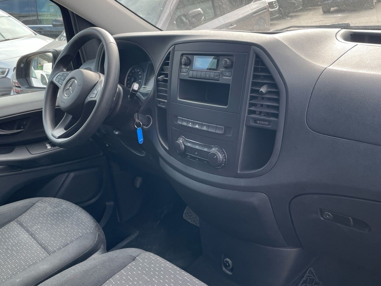 mercedes-vito-116-cdi-tourer-pro-larga-imagen-7