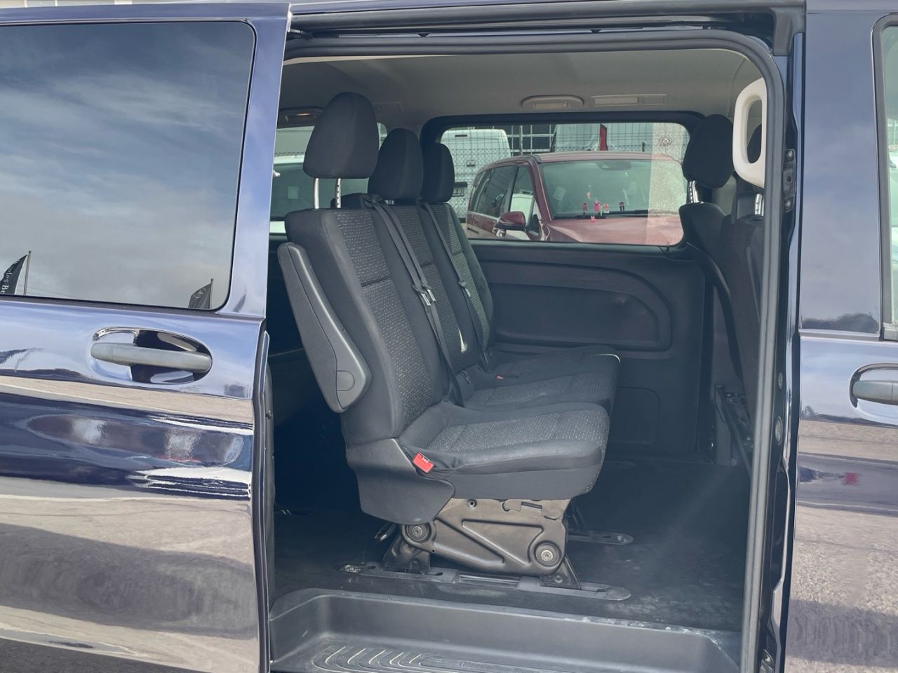 mercedes-vito-116-cdi-tourer-pro-larga-imagen-11