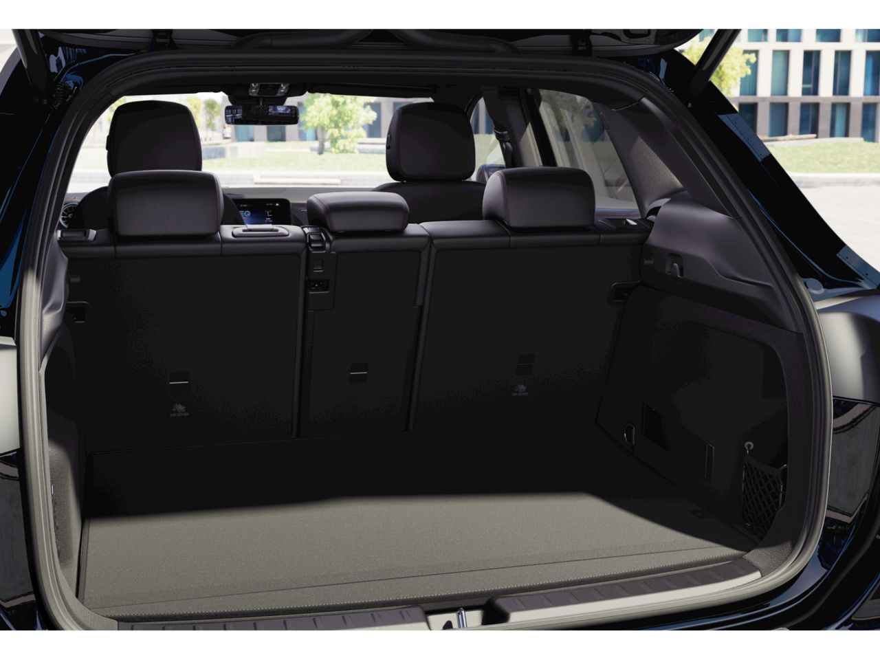 mercedes-eqa-300-4matic-amg-line-imagen-12