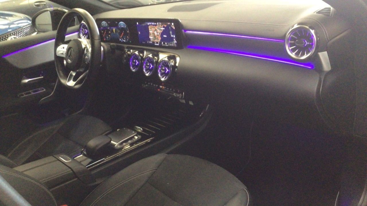 mercedes-clase-a-a-180-d-imagen-9