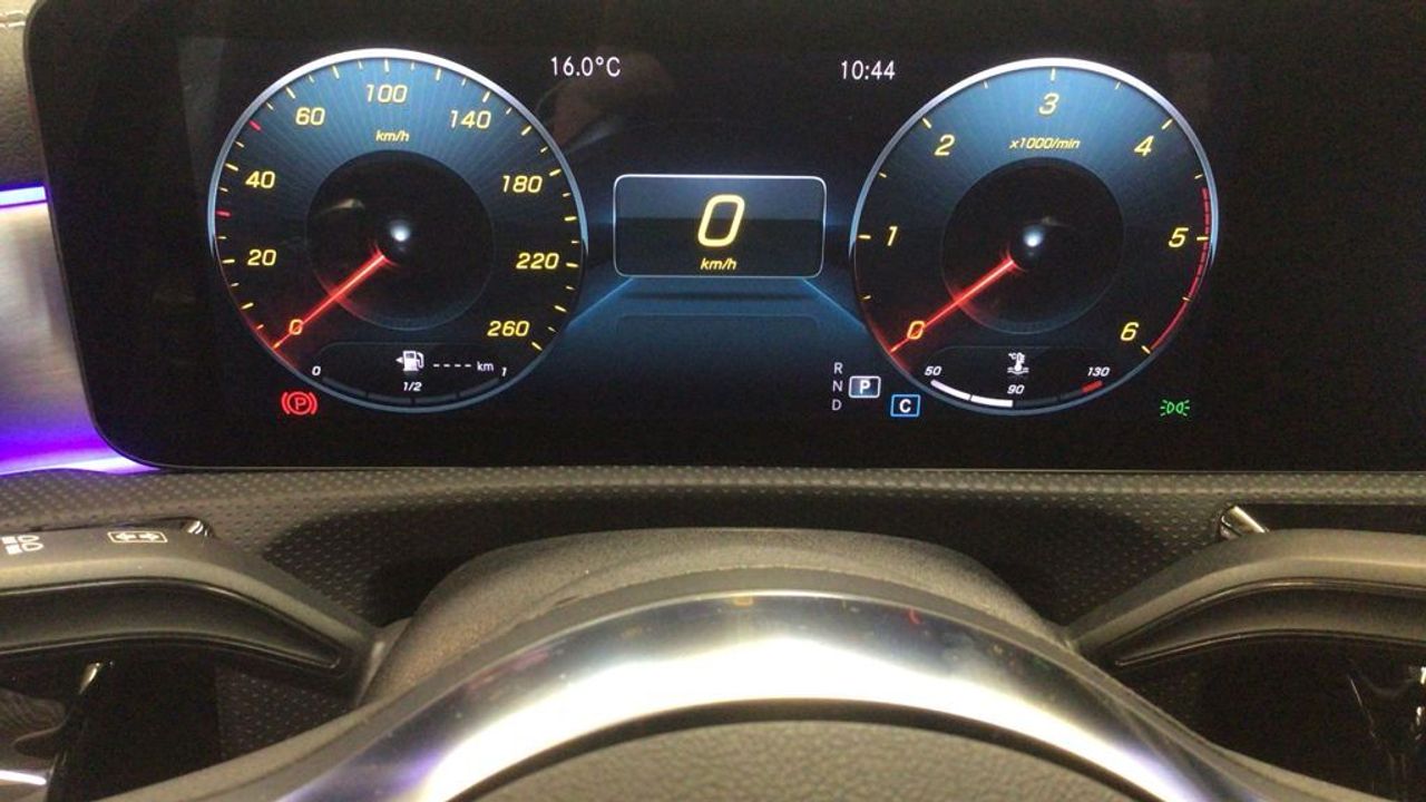 mercedes-clase-a-a-180-d-imagen-17