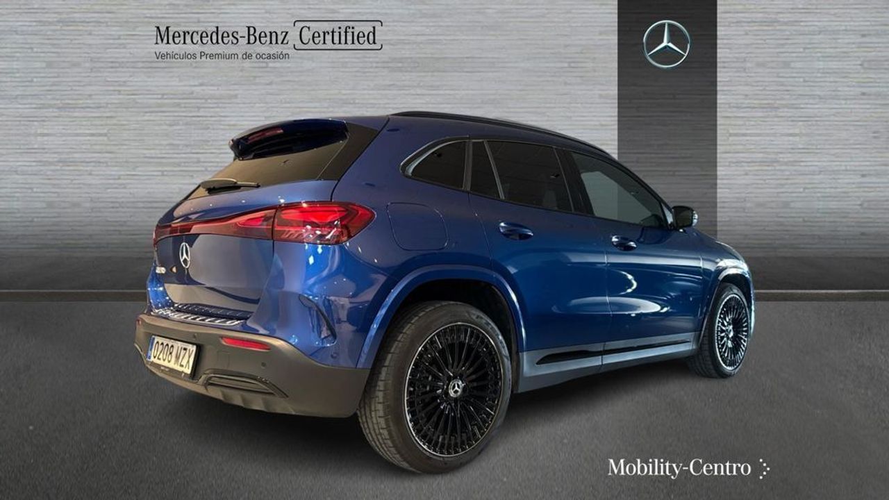 mercedes-eqa-250+-+-amg-line-imagen-1