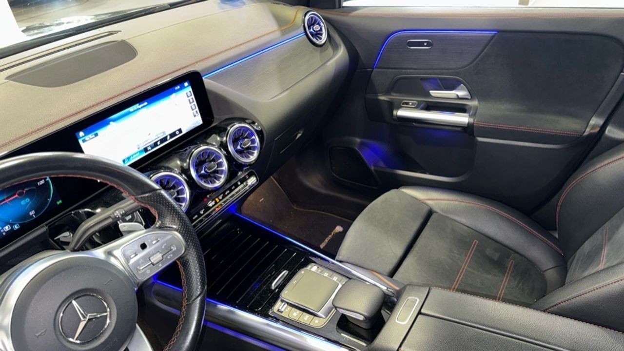 mercedes-eqa-250-amg-line-imagen-22