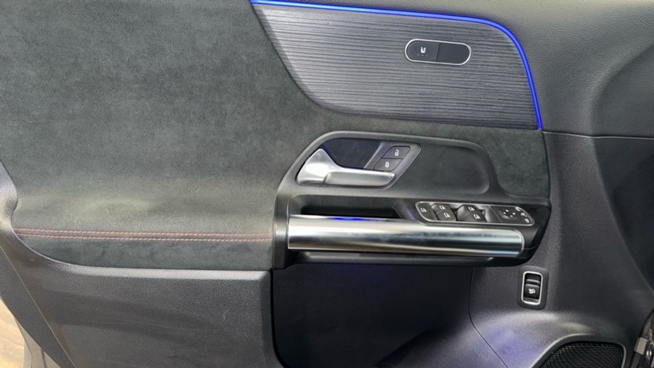 mercedes-eqa-250-amg-line-imagen-23