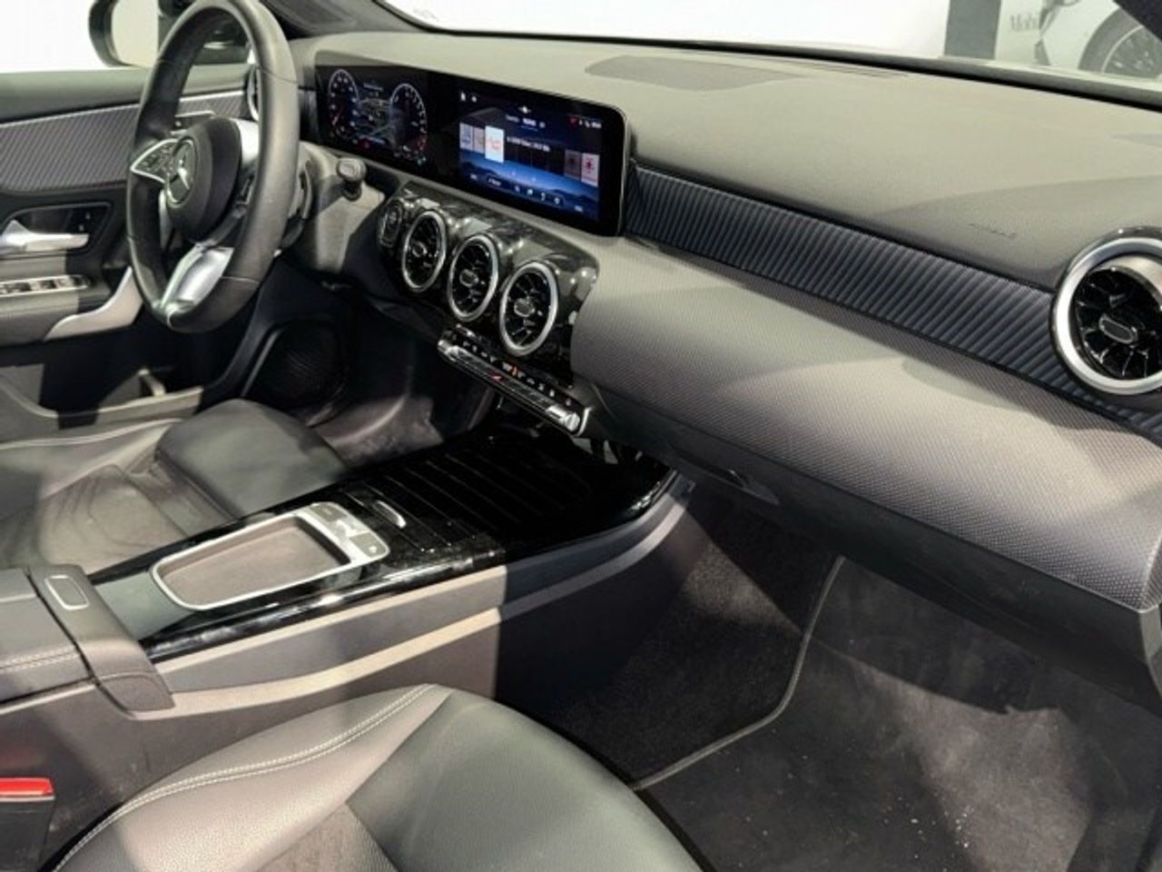 mercedes-clase-a-a-250-e-sedan-imagen-9