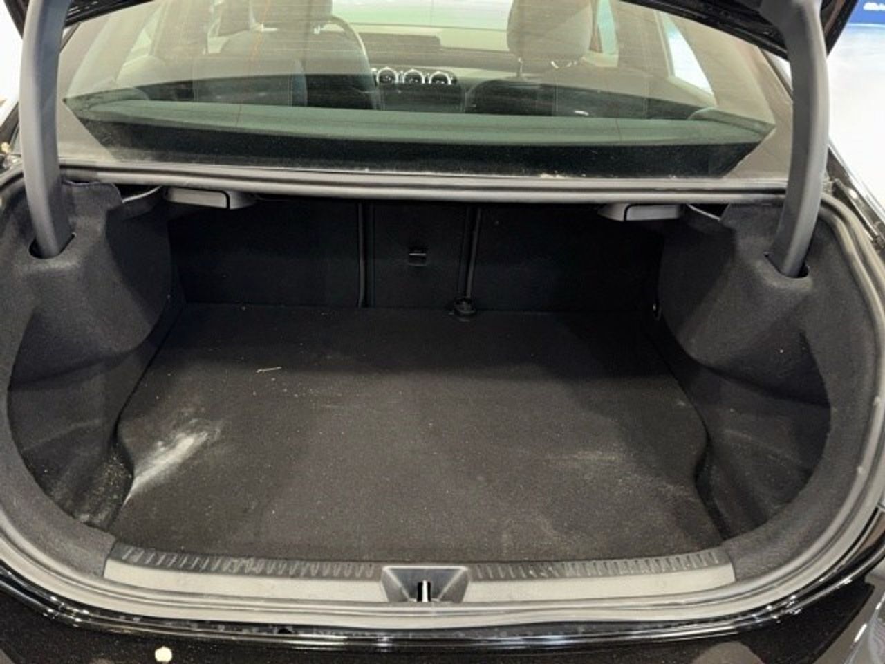 mercedes-clase-a-a-250-e-sedan-imagen-12