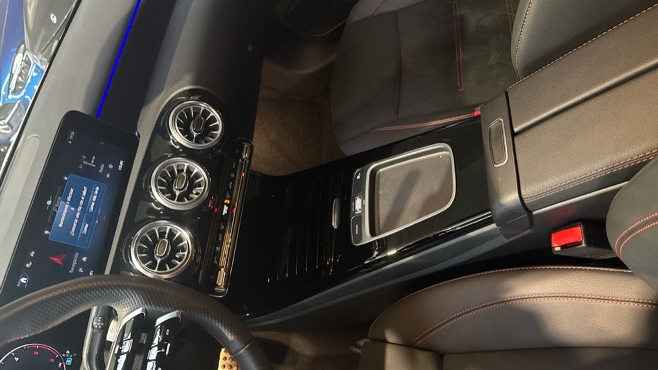 mercedes-clase-a-a-200-d-imagen-21