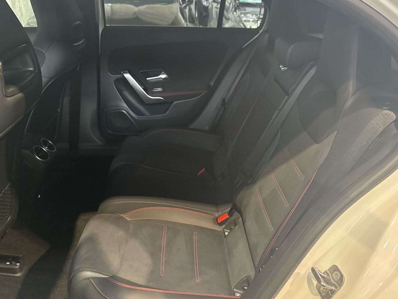 mercedes-clase-a-a-200-d-imagen-10