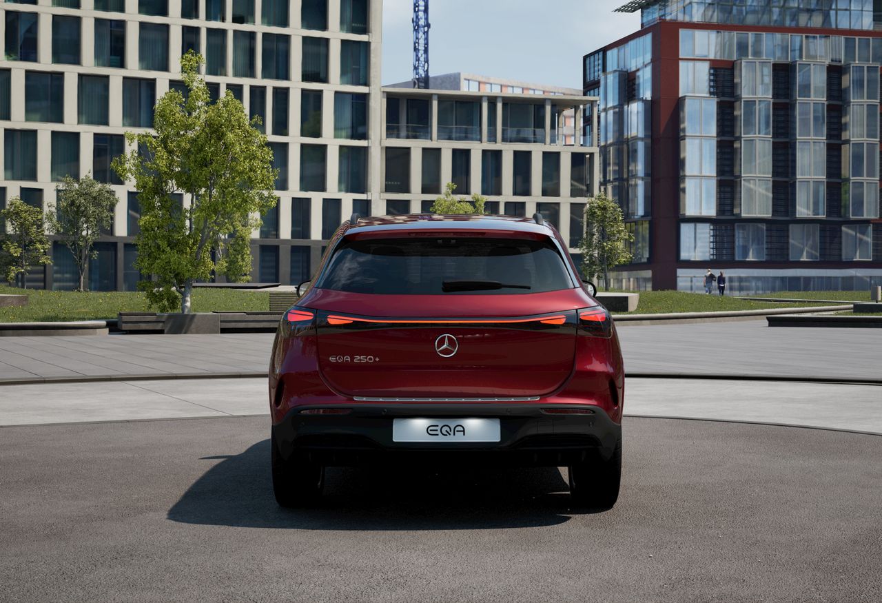 mercedes-eqa-250+-imagen-5